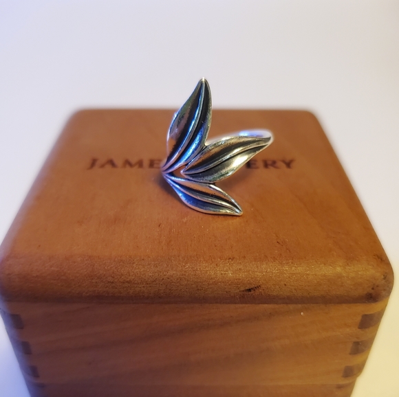 James Avery Retired Spring Leaves Ring, size 7 - Picture 4 of 4